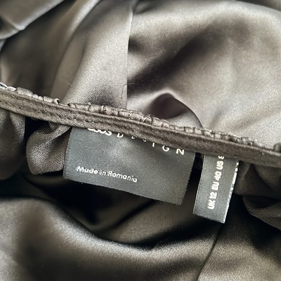 ASOS Halter Neck Satin Romper sz 8 - Picture 3 of 3